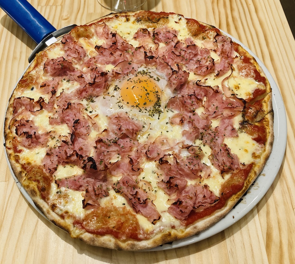 釜焼きピッツアは最高!